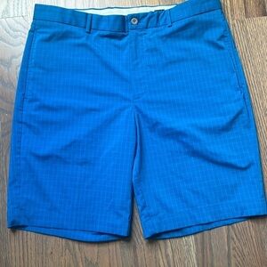 Greg Norman Collection Men's Blue Shorts 36 in waist X 9.5 in length fla…